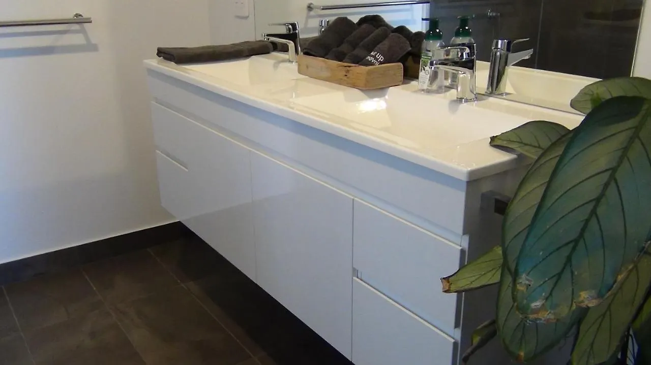 Tranquil Retreat 10 Min To Hobart-Wifi Smart Tv Villa